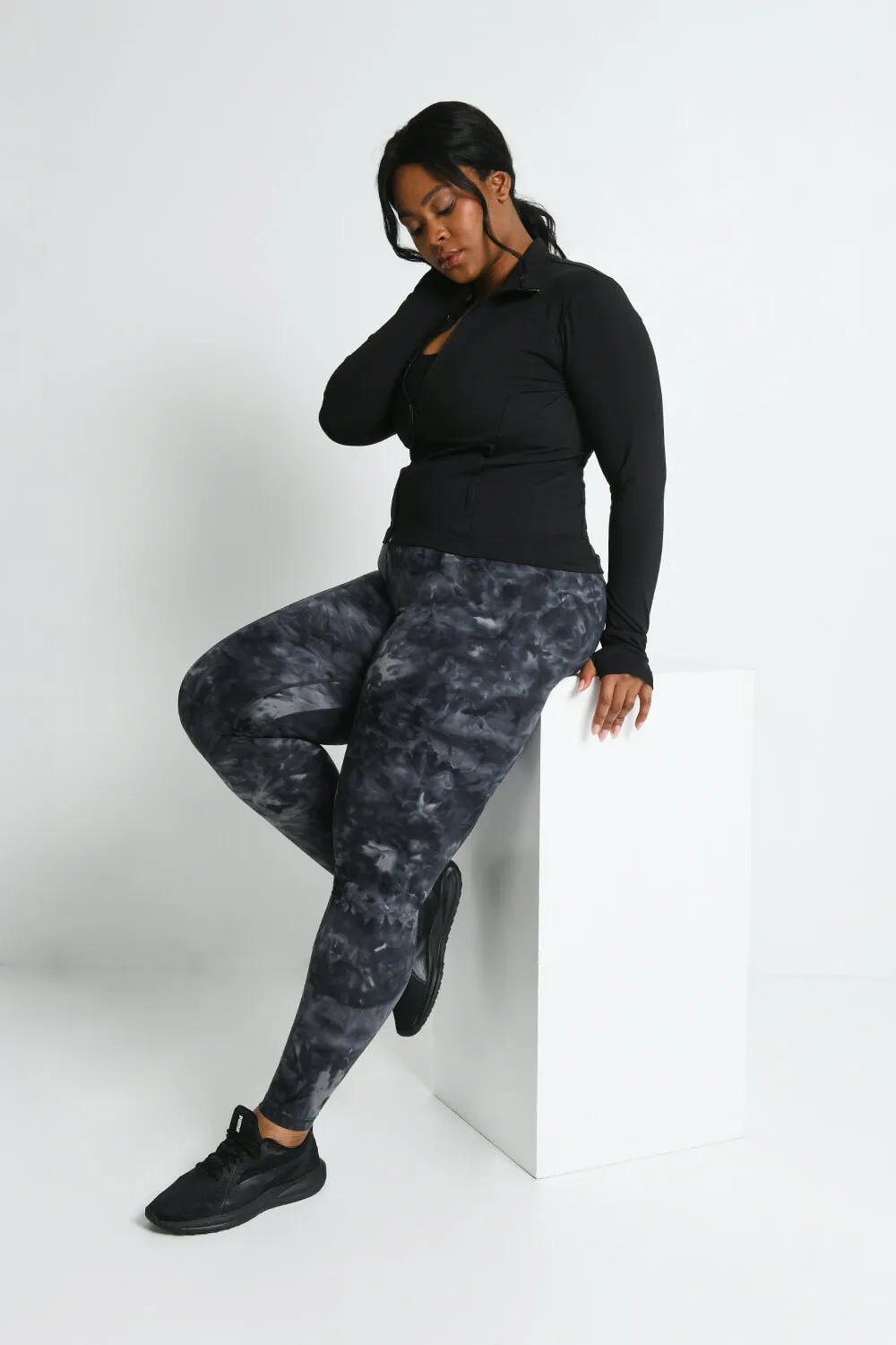 Curve Revitalise High Waisted Leggings - Black Tie Dye