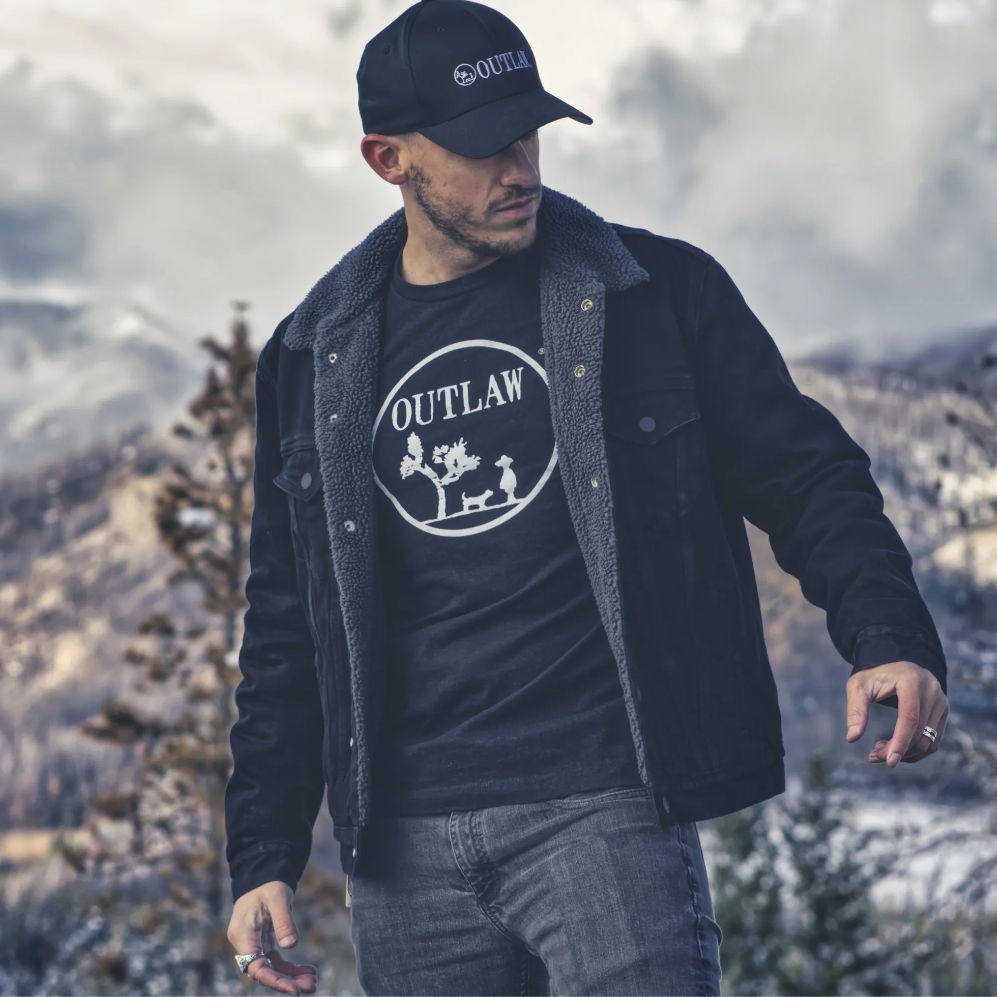 Outlaw T-Shirts: the best outfit for a real Outlaw